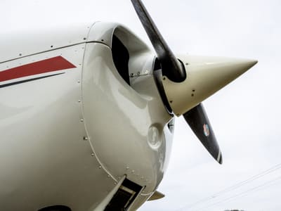 N35715 — Cessna 172I, photo 2