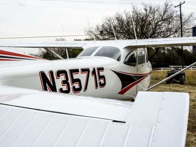 N35715 — Cessna 172I, photo 4